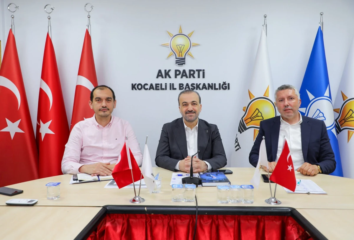 Ak Parti&rsquo;de Durmak Yok