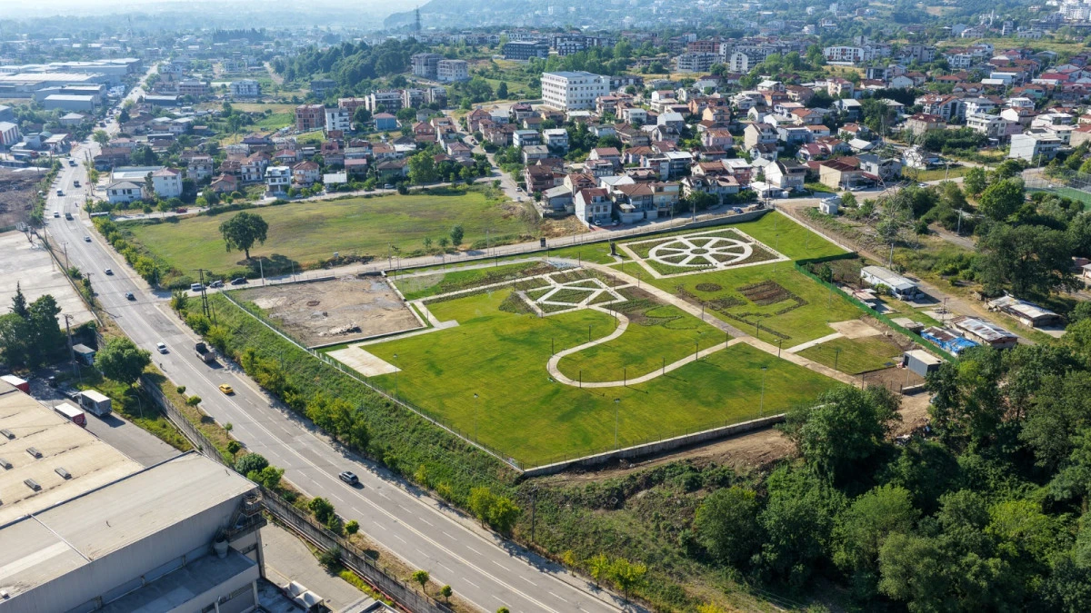 Başiskele G&uuml;llerle Bezeniyor