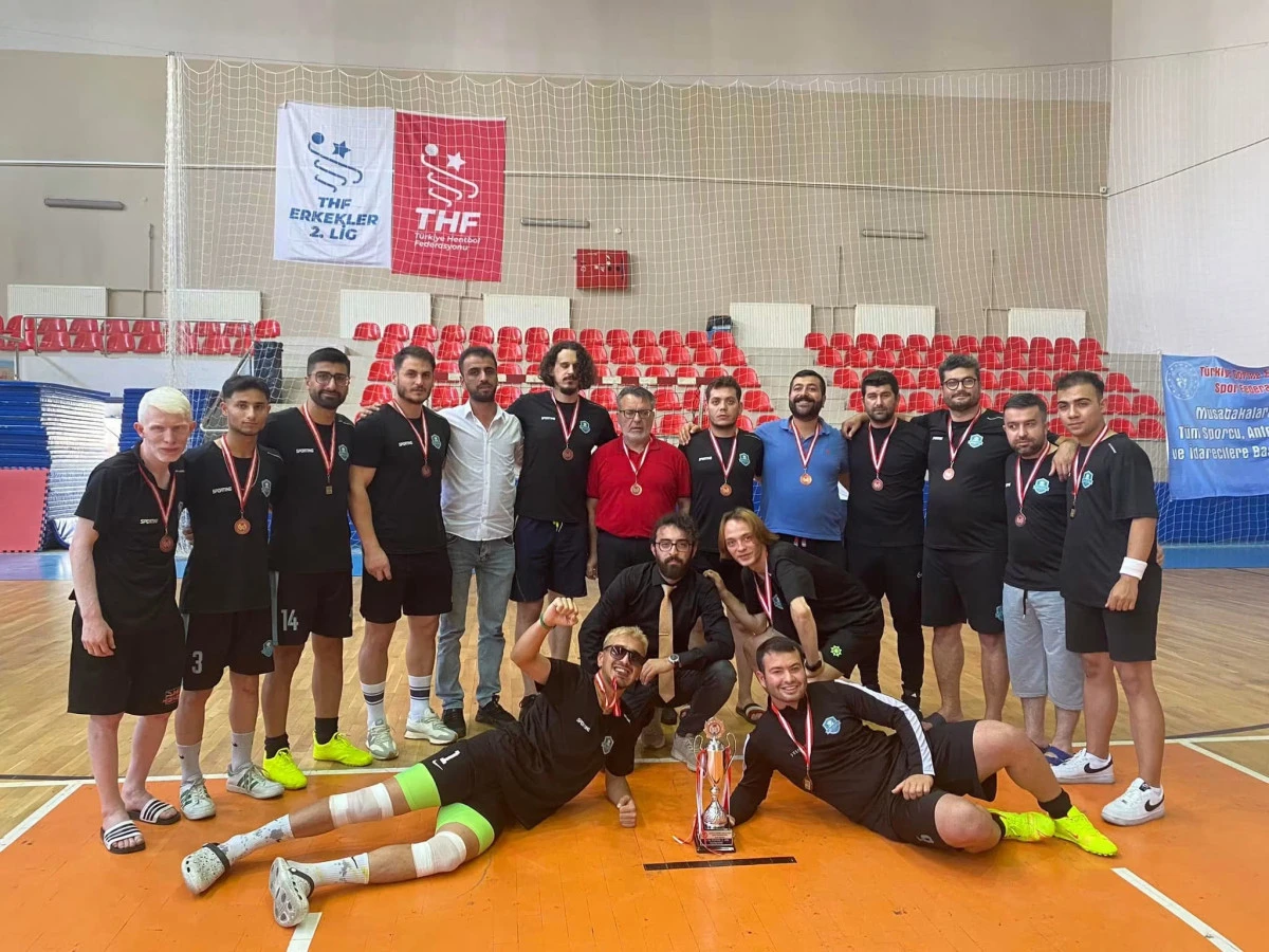 Engelli sporcular başarıya koşuyor, kul&uuml;pler destek bekliyor