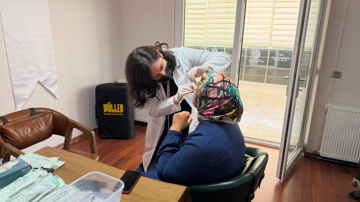 G&ouml;lc&uuml;kl&uuml; Saygınlar&rsquo;a &uuml;cretsiz diş sağlığı taraması