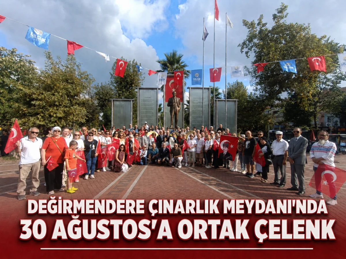 G&ouml;lc&uuml;k&rsquo;te derneklerden 30 Ağustos&rsquo;a ortak &ccedil;elenk