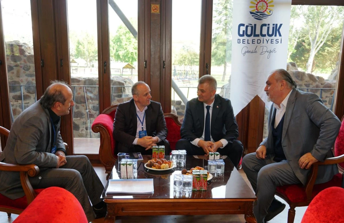 G&ouml;lc&uuml;k'te Mavi Vatan'ın Tarihi K&ouml;kenlerine Işık Tutuldu