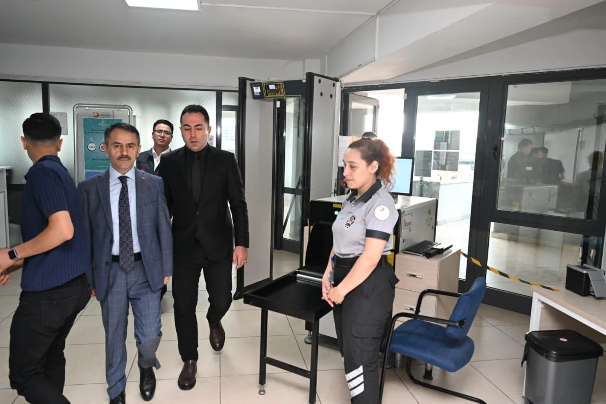 Kayıtsız G&ouml;&ccedil;le M&uuml;cadele &Ccedil;alışmaları Yakından İncelendi