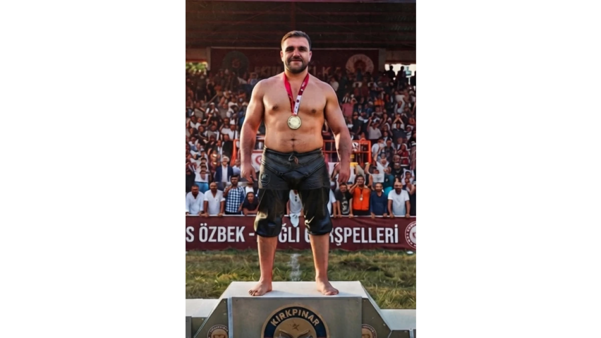 Kırkpınar şampiyonu Enes &Ouml;zbek i&ccedil;in kutlama programı