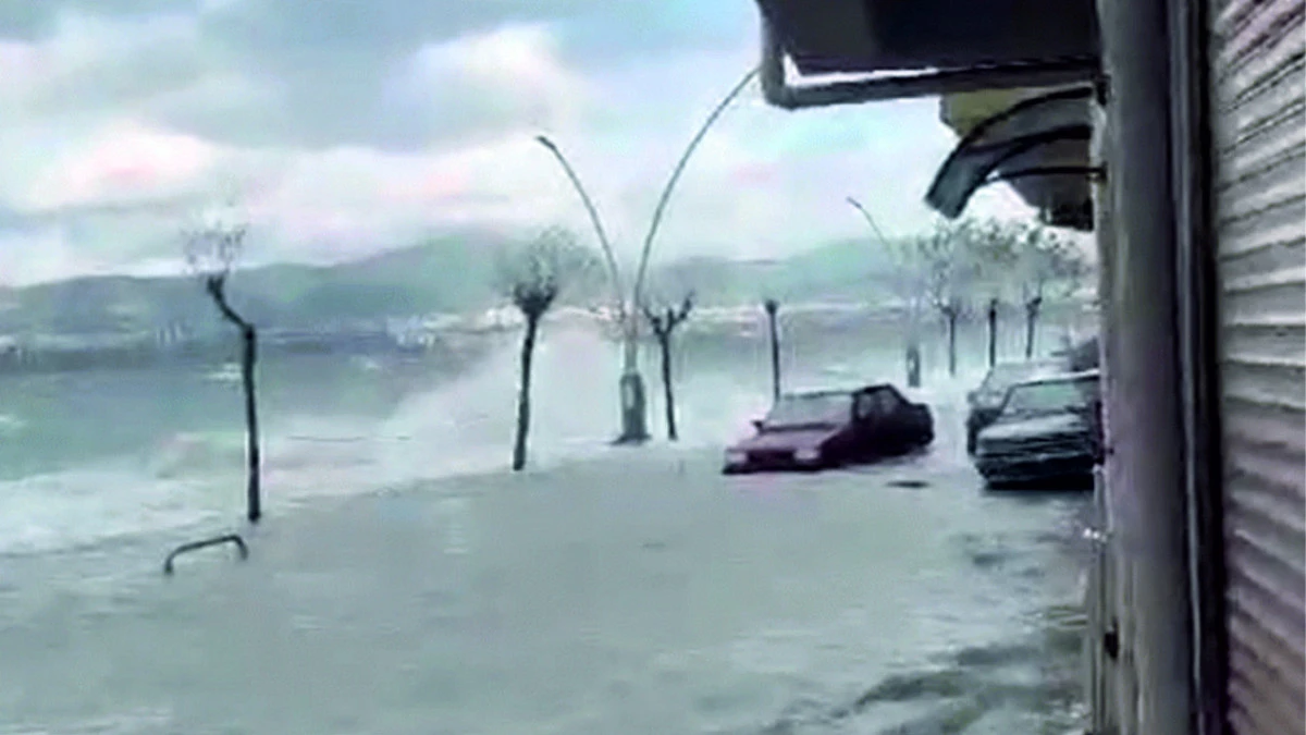Marmara Denizi i&ccedil;in fırtına uyarısı