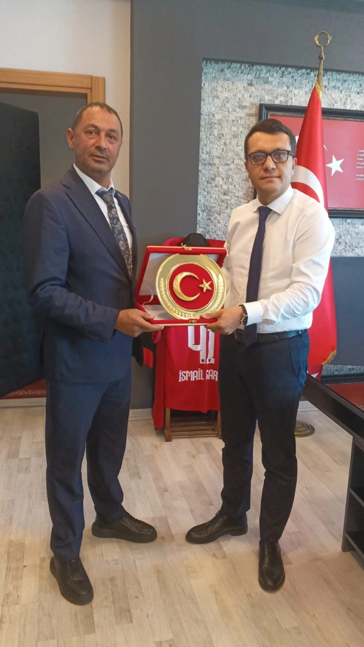 MHP G&ouml;lc&uuml;k&rsquo;ten Cumhuriyet Başsavcısı İsmail Sarı&rsquo;ya ziyaret