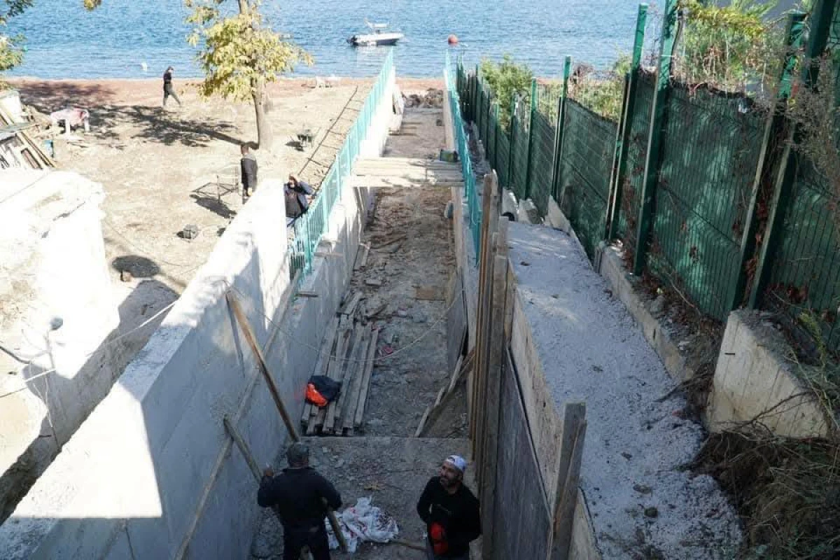 YAĞMUR SUYU &Ccedil;ALIŞMALARI S&Uuml;R&Uuml;YOR