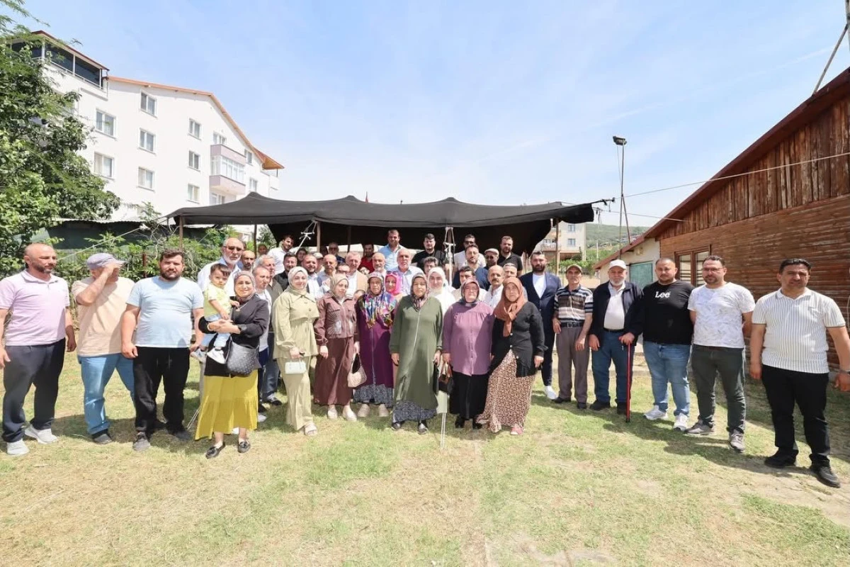Y&ouml;r&uuml;kler&rsquo;den Başkan B&uuml;y&uuml;kakın&rsquo;a şiirli karşılama